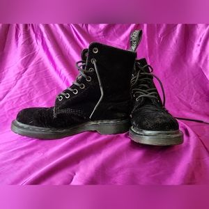 Dr. Martens Doc Martens Page Black Velvet Combat Boots Womens Size 6